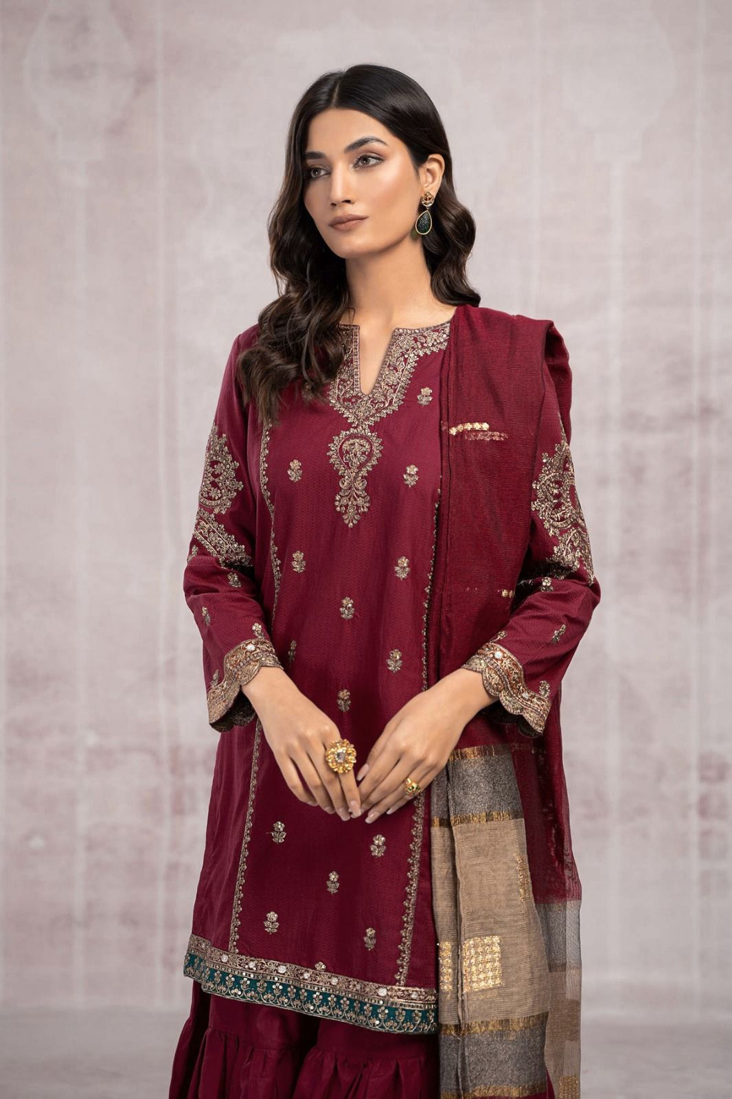 Lawn Embroidered 3pc suit A023